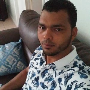 Meet your Posher, Henry andres